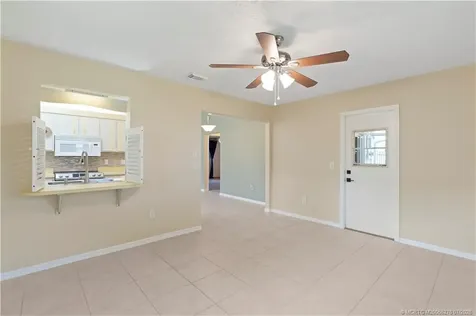 537 NW Sagamore Terrace Port St Lucie FL 34983