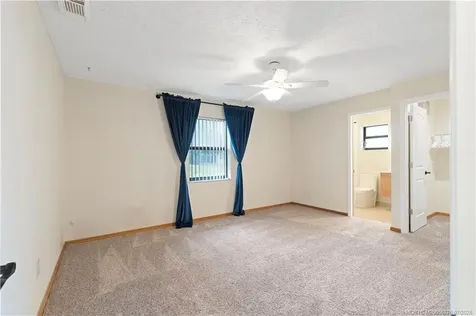 537 NW Sagamore Terrace Port St Lucie FL 34983