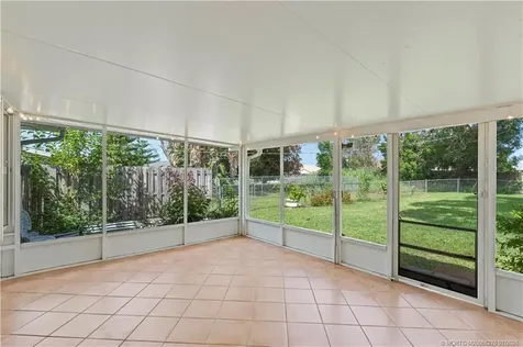 537 NW Sagamore Terrace Port St Lucie FL 34983