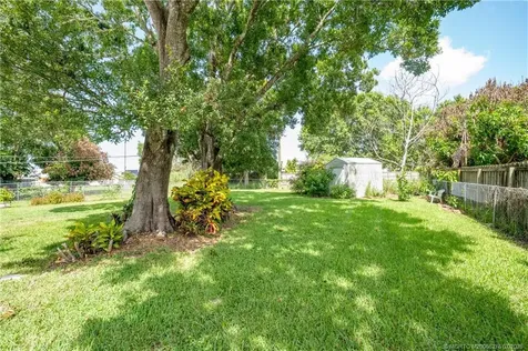 537 NW Sagamore Terrace Port St Lucie FL 34983