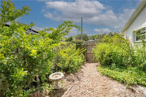 537 NW Sagamore Terrace Port St Lucie FL 34983