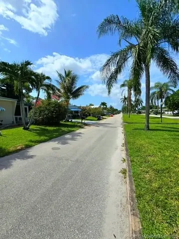 6322 Cypress Lane Lantana FL 33462