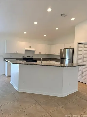 2249 SE Friendship Lane Port St Lucie FL 34952