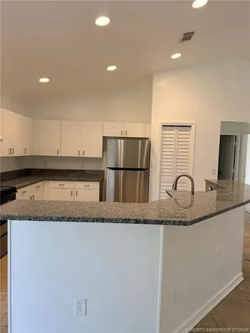 2249 SE Friendship Lane Port St Lucie FL 34952