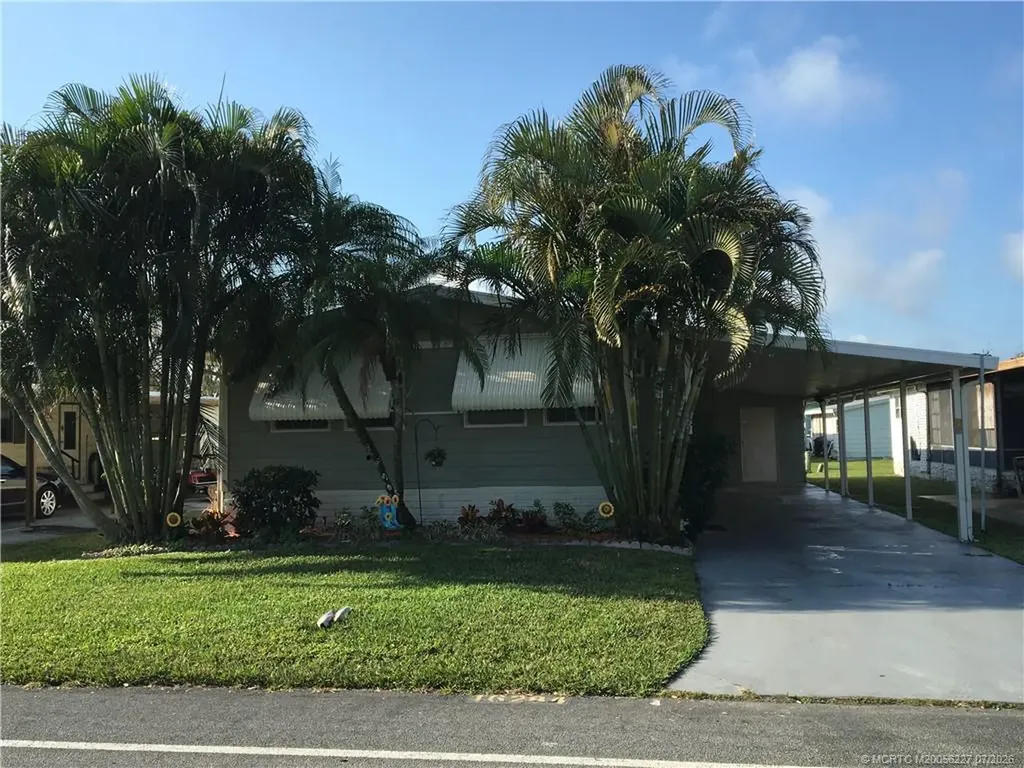16284 SW Four Wood Way Indiantown FL 34956