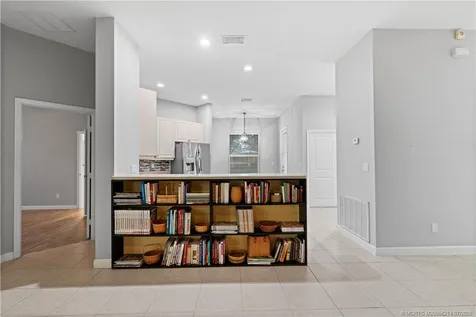 10582 SW Westlawn Boulevard Port St Lucie FL 34987