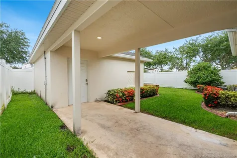 10582 SW Westlawn Boulevard Port St Lucie FL 34987