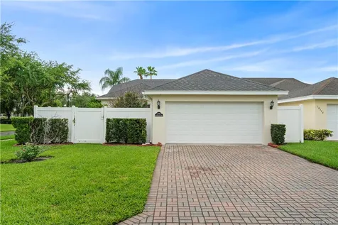 10582 SW Westlawn Boulevard Port St Lucie FL 34987