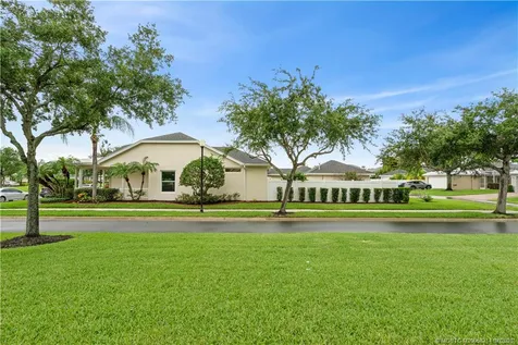 10582 SW Westlawn Boulevard Port St Lucie FL 34987