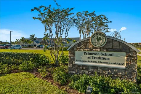 10582 SW Westlawn Boulevard Port St Lucie FL 34987