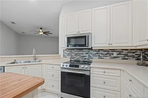10582 SW Westlawn Boulevard Port St Lucie FL 34987