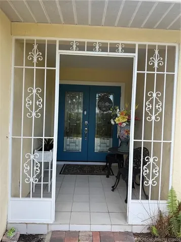 2880 SE Fairway W Stuart FL 34997