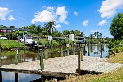 864 SE Degan Drive Port St Lucie FL 34983