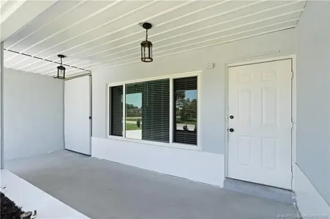 864 SE Degan Drive Port St Lucie FL 34983