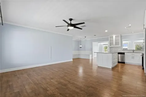 864 SE Degan Drive Port St Lucie FL 34983