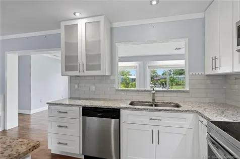 864 SE Degan Drive Port St Lucie FL 34983