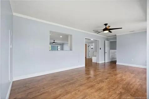 864 SE Degan Drive Port St Lucie FL 34983