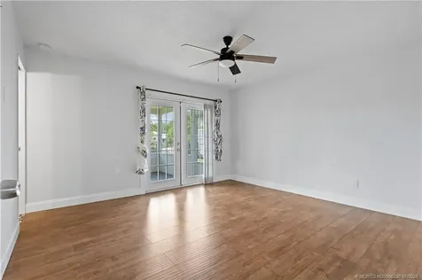 864 SE Degan Drive Port St Lucie FL 34983