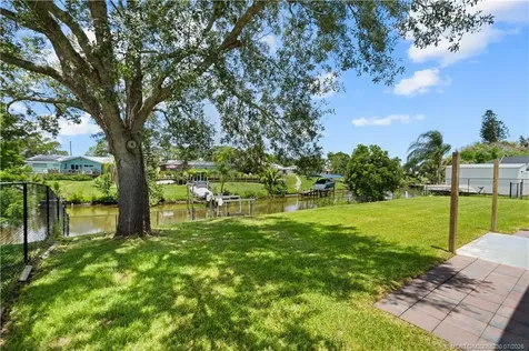 864 SE Degan Drive Port St Lucie FL 34983
