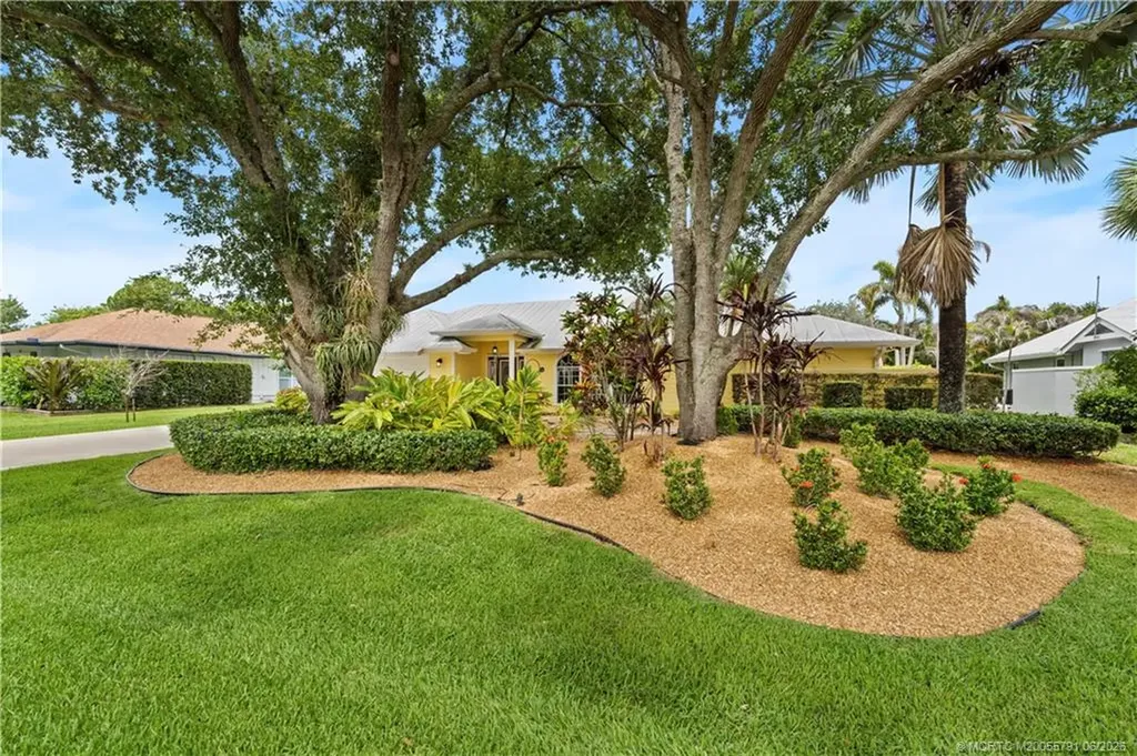 972 SW Hunt Club Circle Palm City FL 34990