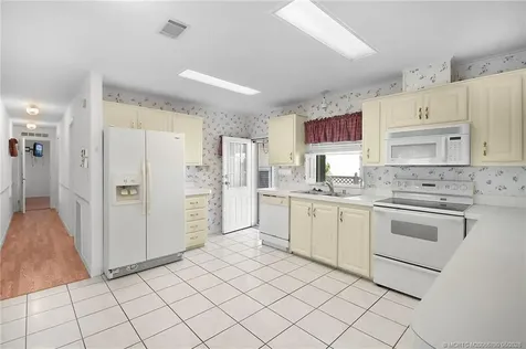 7149 SE Ridgeway Terrace Hobe Sound FL 33455
