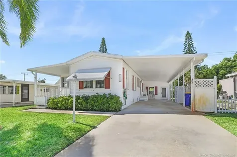 7149 SE Ridgeway Terrace Hobe Sound FL 33455
