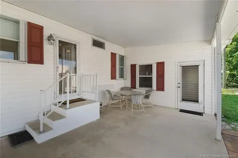 7149 SE Ridgeway Terrace Hobe Sound FL 33455