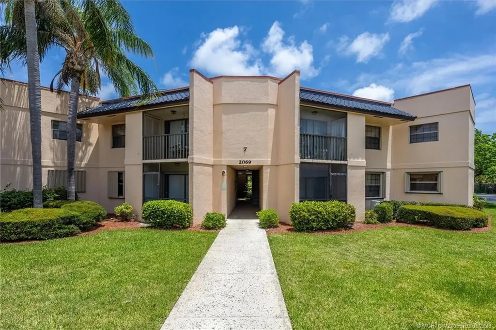 2069 NE Collins Circle Jensen Beach FL 34957