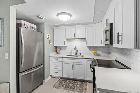 2069 NE Collins Circle Jensen Beach FL 34957