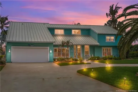 2666 SE Erickson Drive Port St Lucie FL 34984