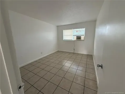 1865 40th Avenue Vero Beach FL 32960