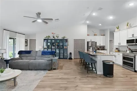 1382 SW Crest Avenue Port St Lucie FL 34953