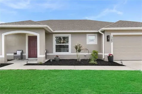 1382 SW Crest Avenue Port St Lucie FL 34953