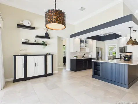 5425 Barbados Square Vero Beach FL 32967