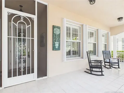 5425 Barbados Square Vero Beach FL 32967