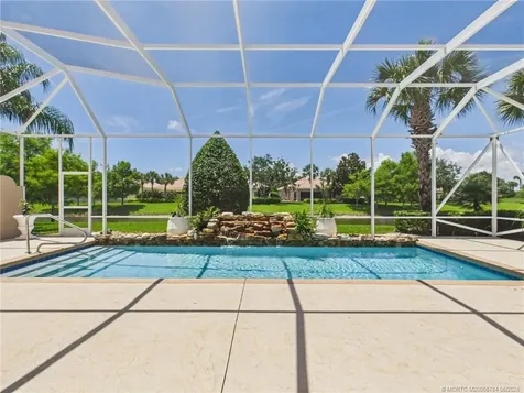 5425 Barbados Square Vero Beach FL 32967
