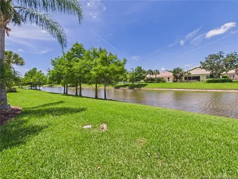 5425 Barbados Square Vero Beach FL 32967