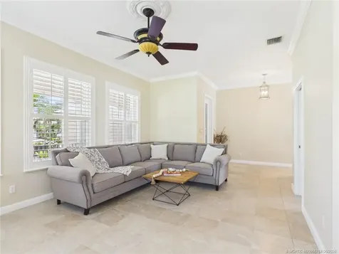 5425 Barbados Square Vero Beach FL 32967