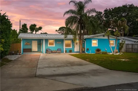 1001 SE 16th Court Stuart FL 34996