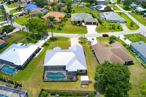3415 SE Hart Circle Port St Lucie FL 34984