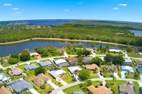 3415 SE Hart Circle Port St Lucie FL 34984
