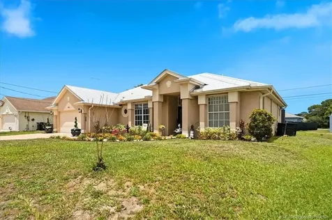 3415 SE Hart Circle Port St Lucie FL 34984