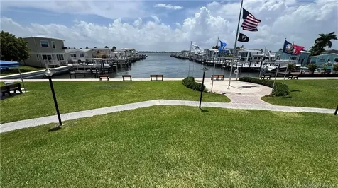 466 Nettles Boulevard Jensen Beach FL 34957