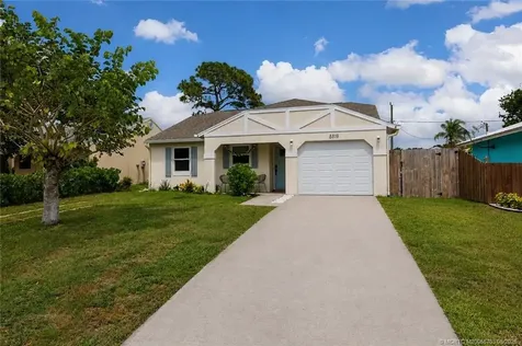 5819 SE Wilsie Drive Stuart FL 34997