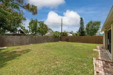 5819 SE Wilsie Drive Stuart FL 34997