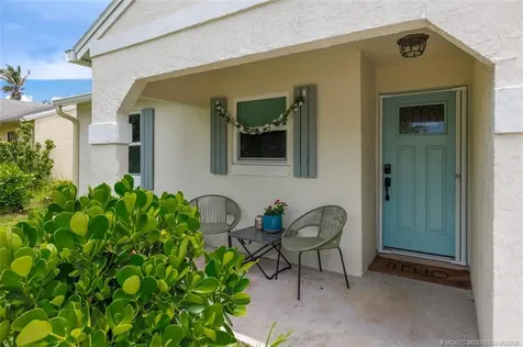5819 SE Wilsie Drive Stuart FL 34997
