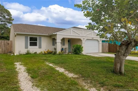 5819 SE Wilsie Drive Stuart FL 34997