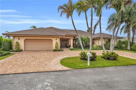 9067 SE Star Island Way Hobe Sound FL 33455