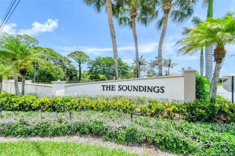 9067 SE Star Island Way Hobe Sound FL 33455