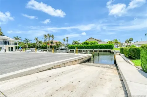 9067 SE Star Island Way Hobe Sound FL 33455